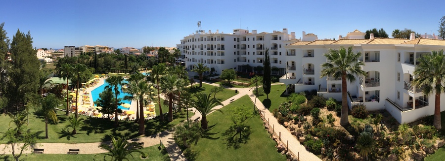 Chase beautiful fall weather with 3-week long stays in the Algarve, Portugal